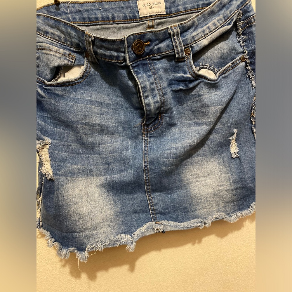 mini skirt